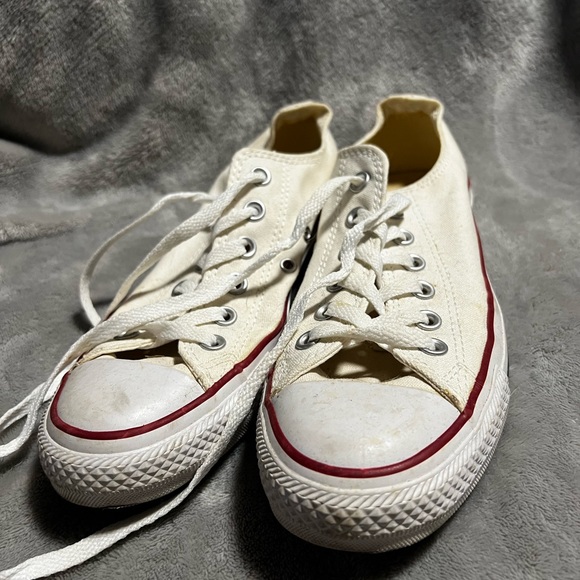 Women’s Size 8 Shoes- Converse and Vans - Picture 8 of 11